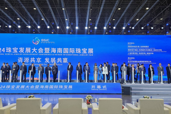 TGJTA  Attends the Hainan International Jewelry Fair 2024